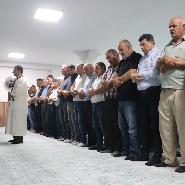 Mersin'deki trafik kazasında ölen bakım personeli Polat'ın cenazesi Siirt't...