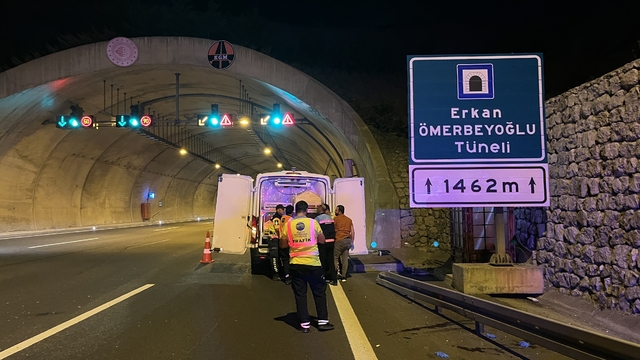 Kuzey Marmara Otoyolu'nda otomobilin çarptığı yaya öldü, 2 yaralı
