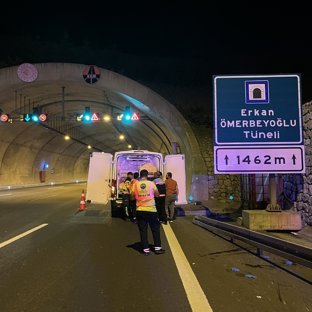 Kuzey Marmara Otoyolu'nda otomobilin çarptığı yaya öldü, 2 yaralı