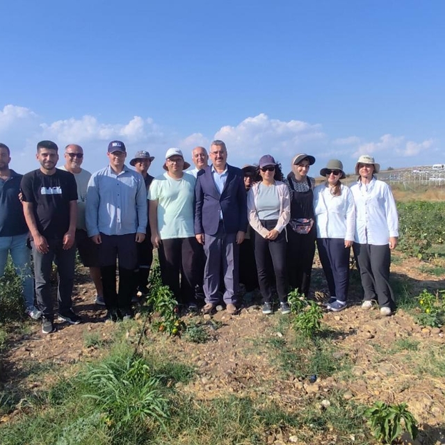 Tekirdağ NKÜ Rektörü Şahin, Ziraat Çiftlik'te incelemelerde bulundu
