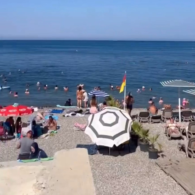 Antalya sahillerinde 'ücretli plaj' tepkisi