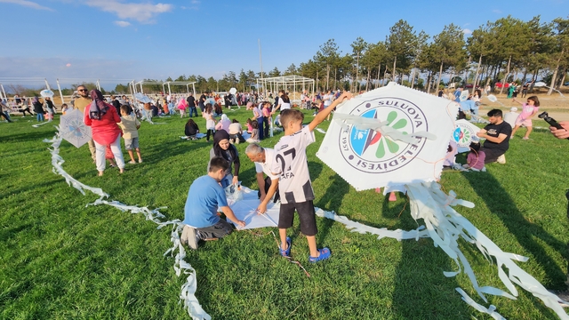 Suluova'da uçurtma şenliği yapıldı