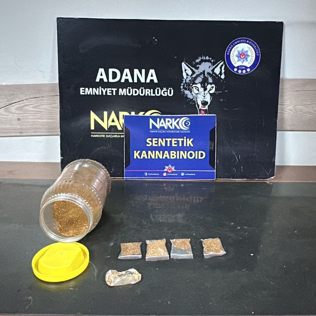 Adana'da uyuşturucu operasyonunda yakalanan 2 zanlı tutuklandı