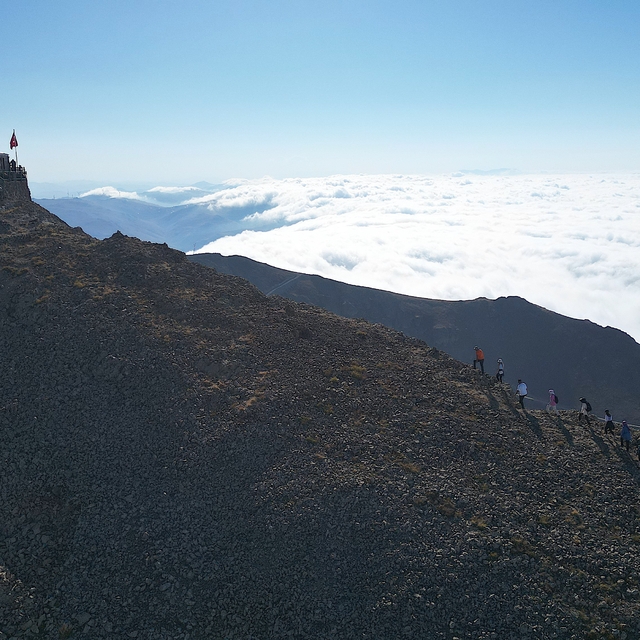 "Uçurumdaki mescit" doğa tutkunları ve dağcıların rotasında