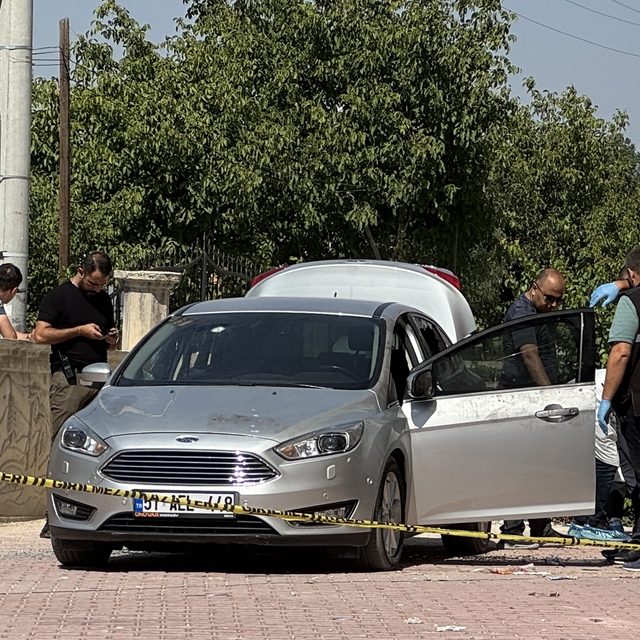Konya'da araca düzenlenen silahlı saldırıda amca ve 11 yaşındaki yeğeni öld...