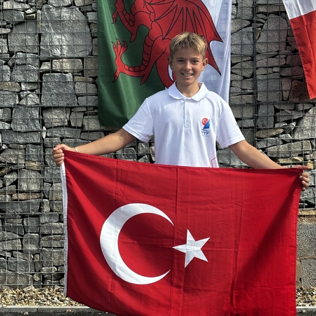 12 yaşındaki sörfçü Tuna'dan Dünya Şampiyonası'nda 2 gümüş