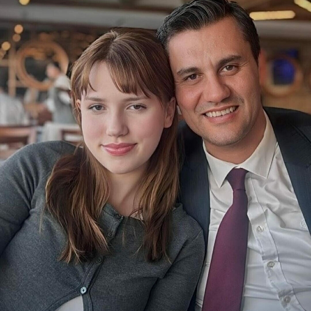 Ferdi Zeyrek'in kızı Nehir, baba mesleği mimarlığı okuyacak