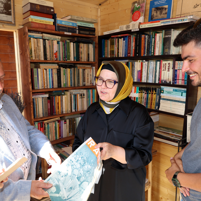 AK Parti Kayseri Milletvekili Böhürler, Talas'ta ziyaretlerde bulundu