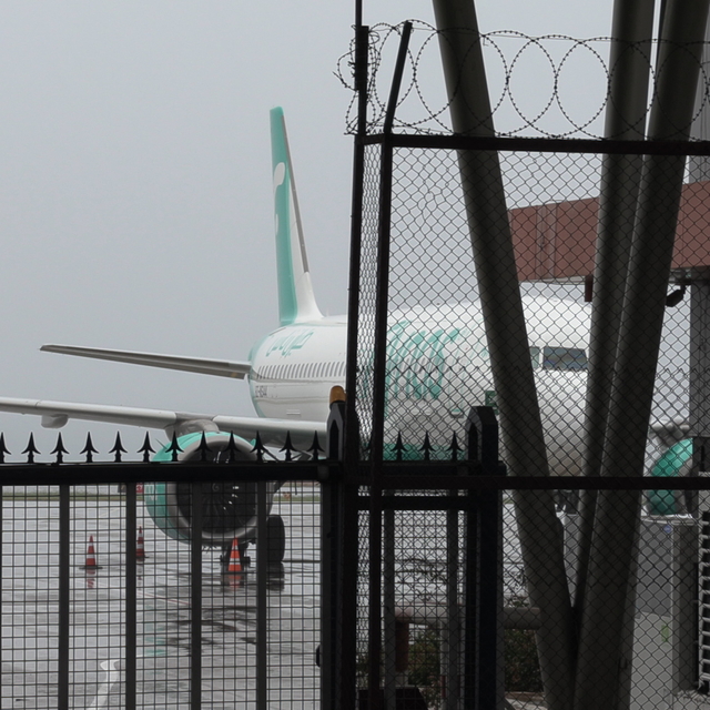 Motoru arızalanınca acil iniş yapan uçakta kapsamlı inceleme