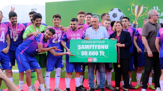 Karaisalı'da düzenlenen futbol turnuvası sona erdi