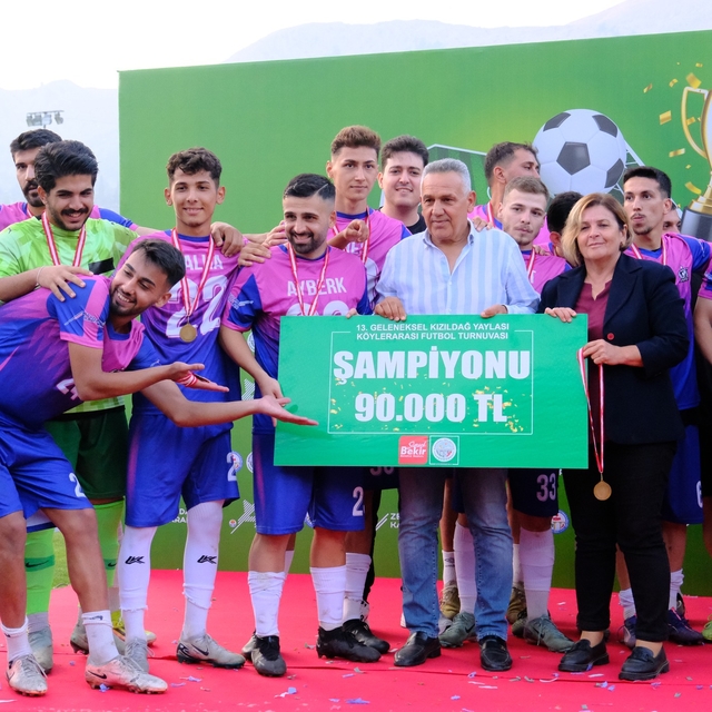 Karaisalı'da düzenlenen futbol turnuvası sona erdi