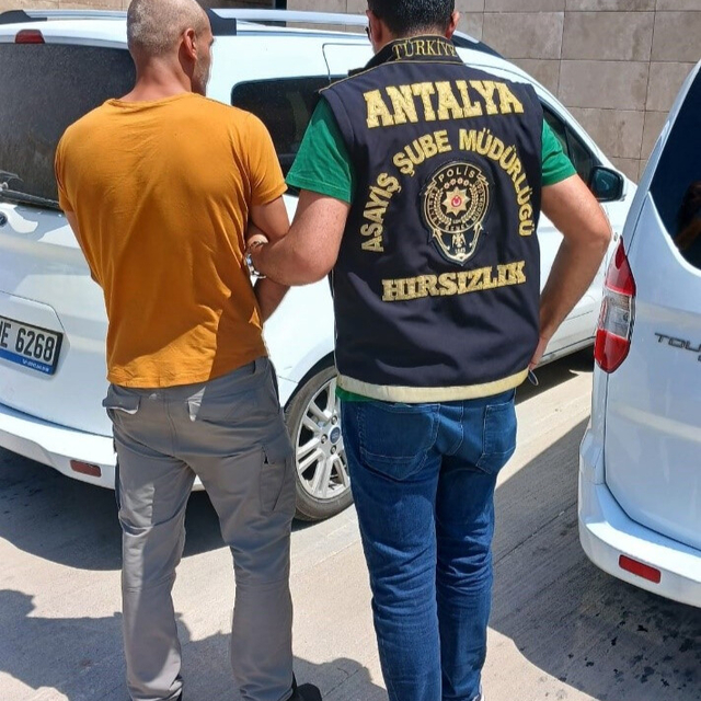 Antalya'da son iki haftada asayiş uygulamalarında yakalanan 385 kişi tutukl...