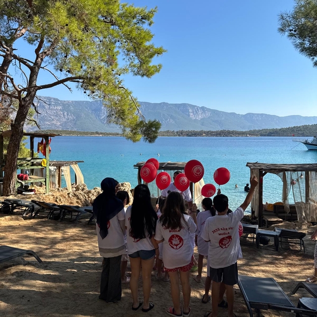 Muğla'da İl Kabul Koordinasyon Merkezinde kalan çocuklar için "Aile Yılı" e...