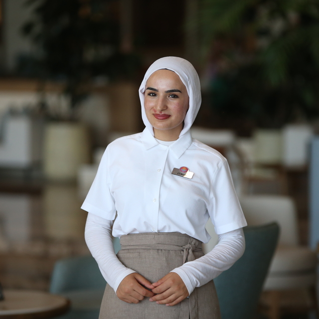 Babasının YKS çıkışında çiçekle karşıladığı öğrenci hayalindeki bölüme yerl...