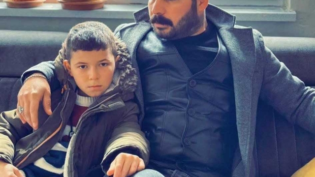 Otomobile binerken silahlı saldırıya uğrayan baba ile 11 yaşındaki oğlu öldü (2)