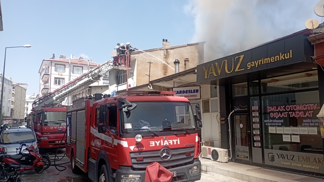 Karaman'da iş yerinde çıkan yangın söndürüldü