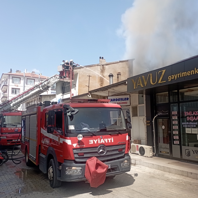 Karaman'da iş yerinde çıkan yangın söndürüldü