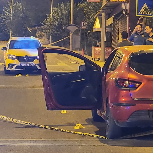 Diyarbakır'da iki grup arasında silahlı kavga: 2 ölü, 5 yaralı