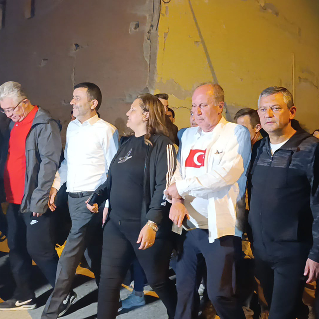 Özgür Özel: Zafer Yolu yürüyüşüne katıldı