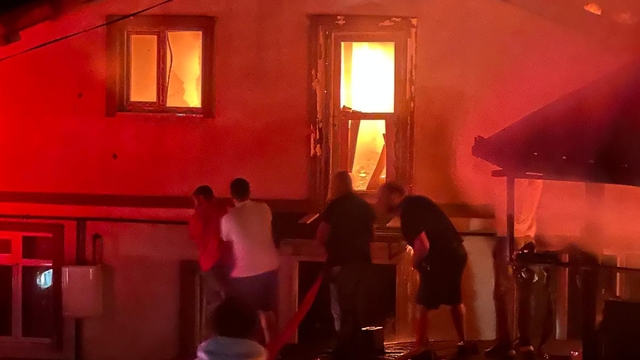 Zonguldak'ta 4 ev ve 1 iş yeri yandı