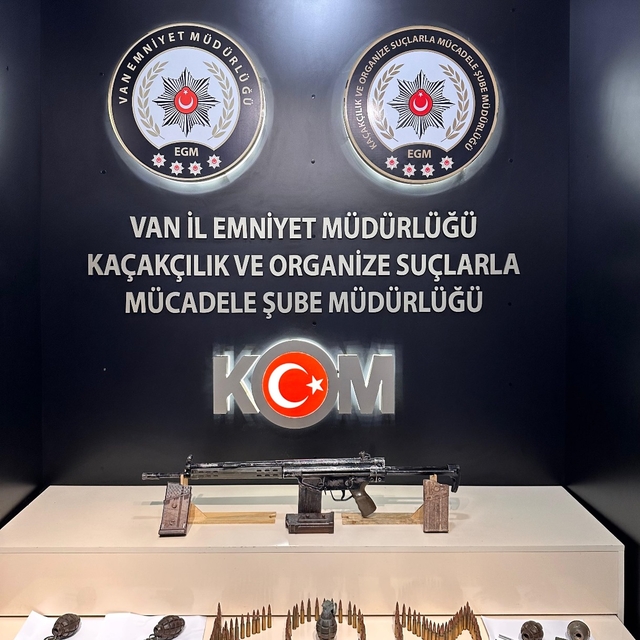 Van'da silah ve mühimmat ele geçirildi