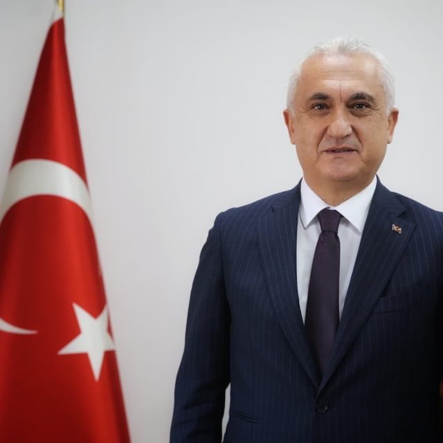 Muş Valisi Çakır'dan Malazgirt Zaferi'nin 954. yıl dönümü mesajı