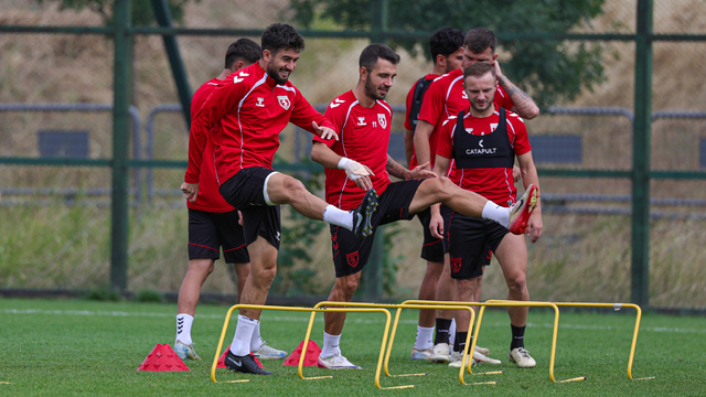 Samsunspor'da Holse ve Musaba takımla çalışmalara başladı