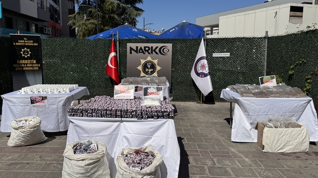 İzmir'de uyuşturucu operasyonlarında 133 şüpheli tutuklandı