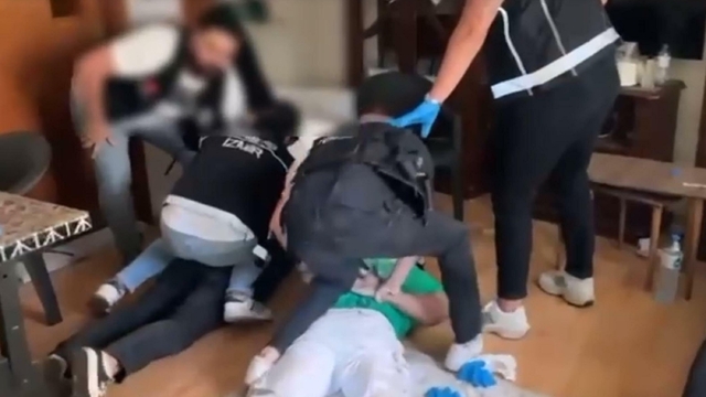 İzmir'de 1 ayda uyuşturucu ticareti yapan 130 şüpheli tutuklandı