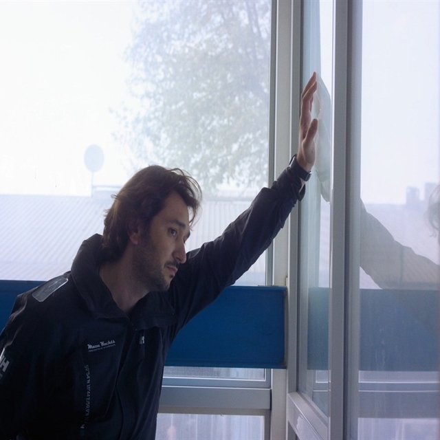 Halit Yukay'ın cansız bedeninin çıkarılması için Deniz Kuvvetleri dalgıçlar...