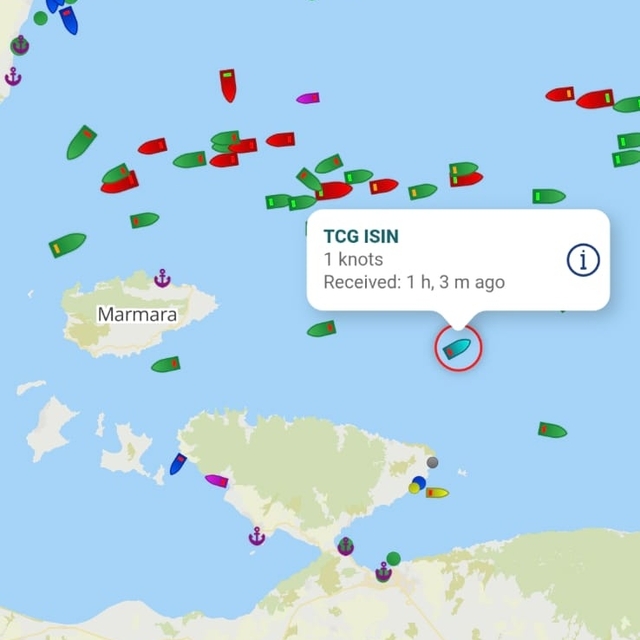 Halit Yukay'ın cansız bedeninin çıkarılması için Deniz Kuvvetleri dalgıçlar...