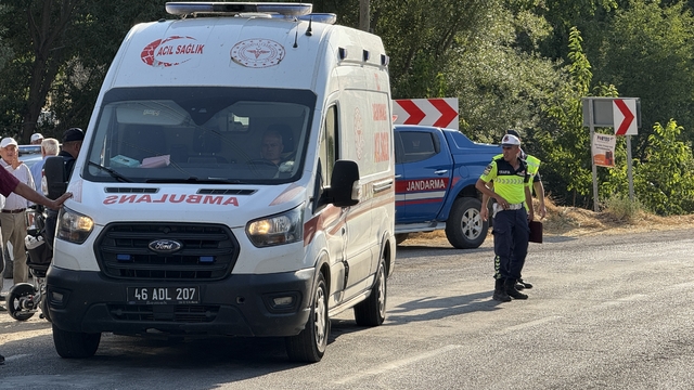 Kahramanmaraş'ta otomobilin yayalara çarptığı kazada 2 kişi ölü, 3 kişi yaralandı
