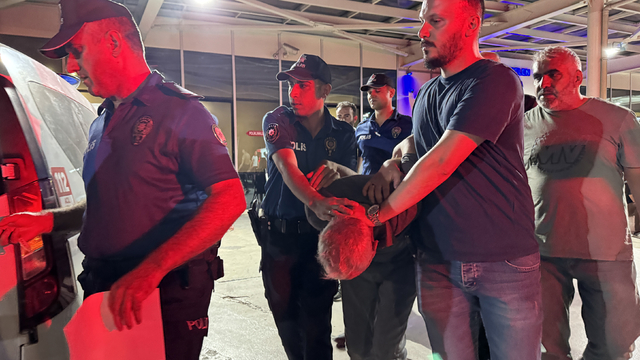 Konya'da baba ve 11 yaşındaki oğlunu tabancayla öldüren zanlı yakalandı