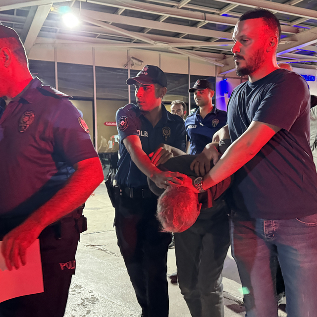 Konya'da baba ve 11 yaşındaki oğlunu tabancayla öldüren zanlı yakalandı