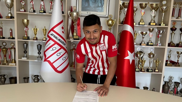 Ayvalıkgücü'ne Karşıyaka'dan kanat