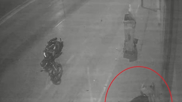 Kaldırıma çarpan motosikletin ölen sürücüsünün 3 gün sonra düğünü varmış; kaza kamerada