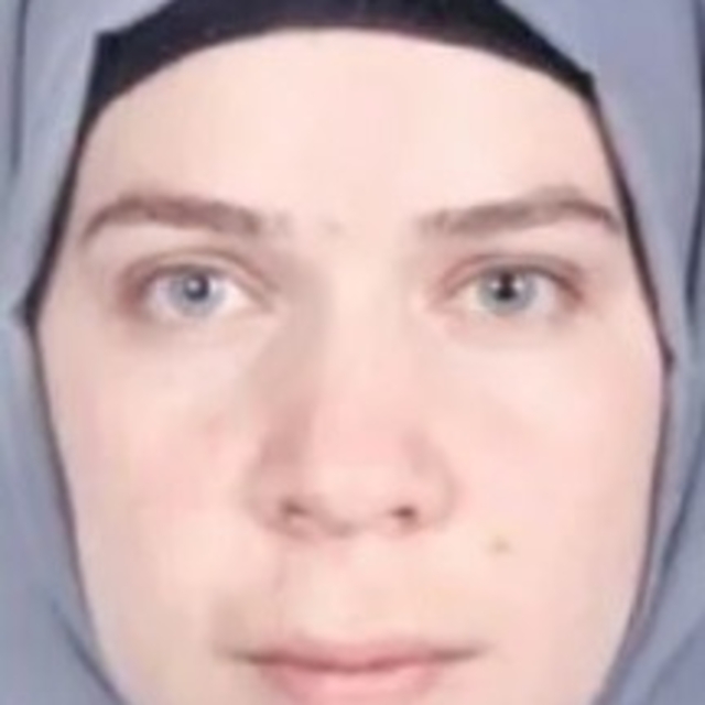 Balkona tırmanıp eve giren kişi tarafından bıçaklanan Hatice yaralandı