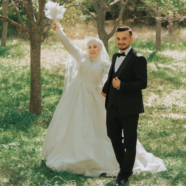 Düğün sonrası silahlı kutlamada vurulan damat öldü; yengesi gözaltına alınd...