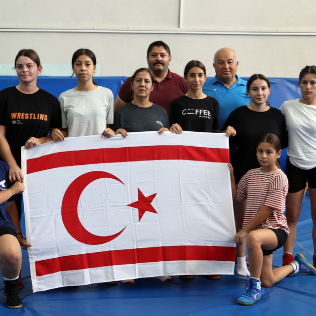 KKTC'den gelen kadın güreşçiler Edirne'de kamp yaptı