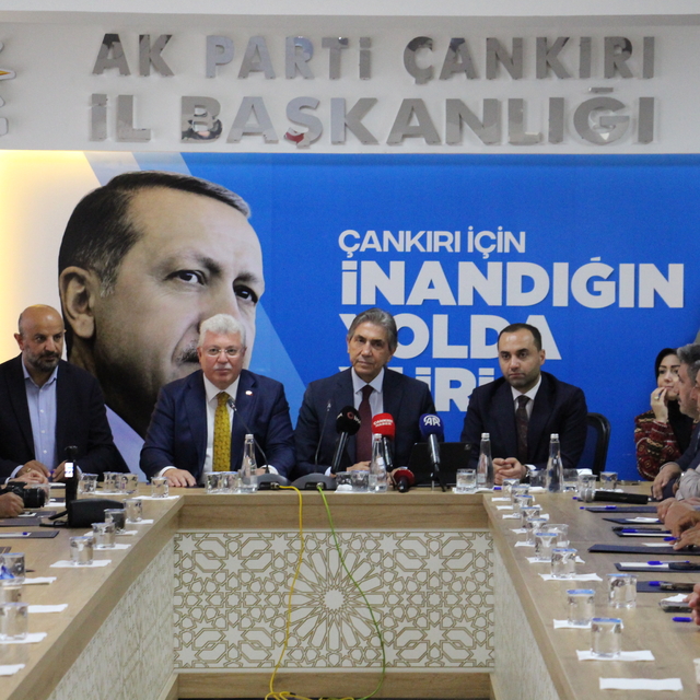 AK Parti'li Demir: Biz hizmet ve eser belediyeciliği yaparız