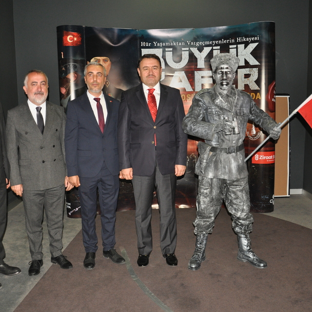 Kütahya'da "Büyük Zafer" animasyon filminin galası yapıldı