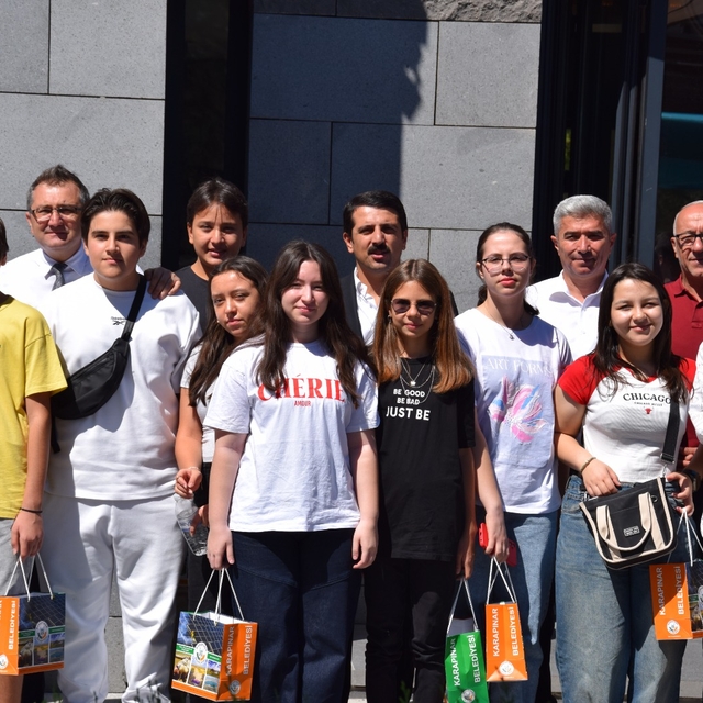 Karapınar'da YKS ve LGS'de başarı gösteren öğrenciler için program düzenlen...