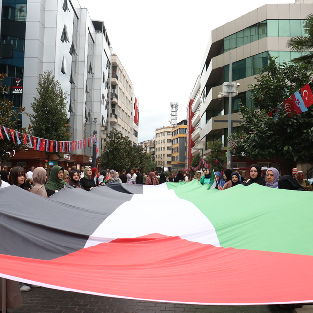 Trabzon'da Filistin'e destek yürüyüşü düzenlendi