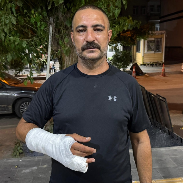 Diyarbakır'da kaçırılmak istenen 9 yaşındaki çocuk, esnafın müdahalesiyle k...