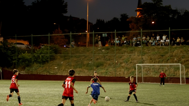 Edirne'de çocukları sporla buluşturan "Yaz Mahalle Ligi" tamamlandı
