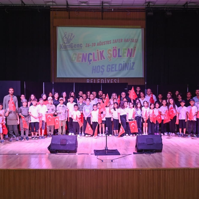 Kumluca'da Zafer Haftası Gençlik şöleni düzenlendi