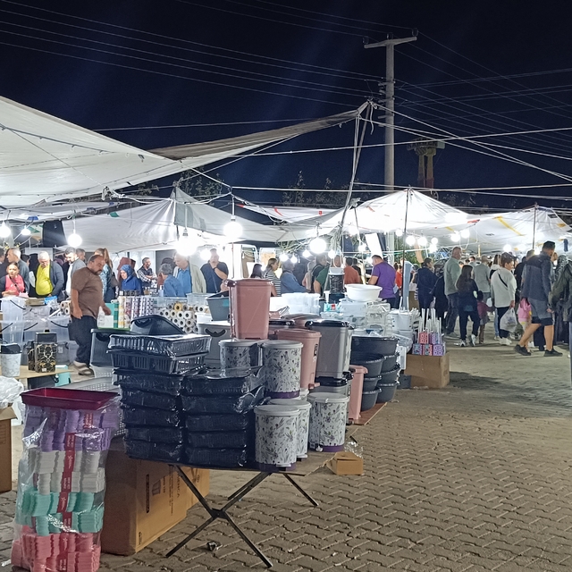 Pazaryeri'nde kurulan panayır ilçeye hareket getirdi