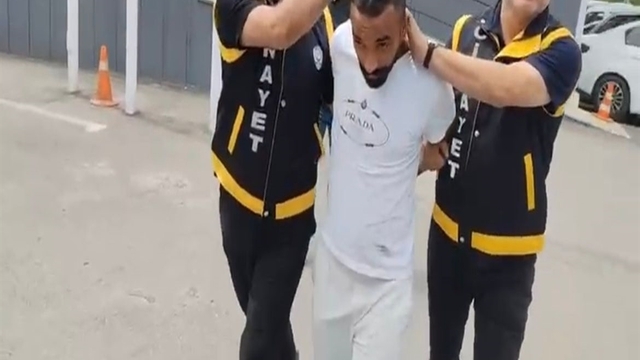 Parkta eşi Sevgi'yi 9 yerinden bıçaklayarak öldüren şüpheli, tutuklandı
