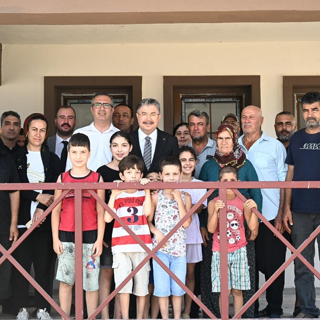 Osmaniye'de yapımı tamamlanan 26 köy evi depremzedelere teslim edildi