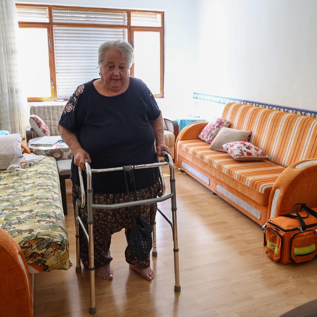 Antalya'da 10 bin 665 hastaya evde sağlık ve bakım hizmeti verildi